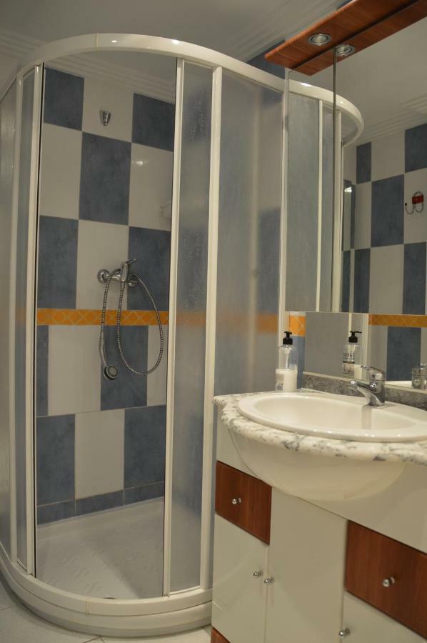 Emalco Anis Primera Linea Benidorm Luaran gambar